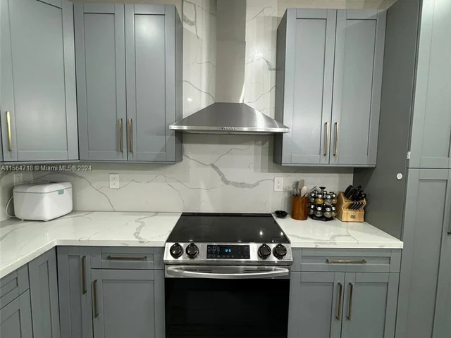 3570 W 88th Ter # 3570, Hialeah FL 33018