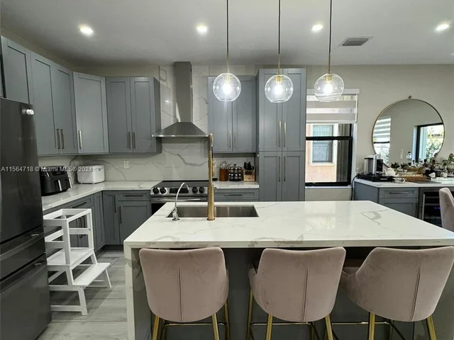 3570 W 88th Ter # 3570, Hialeah FL 33018