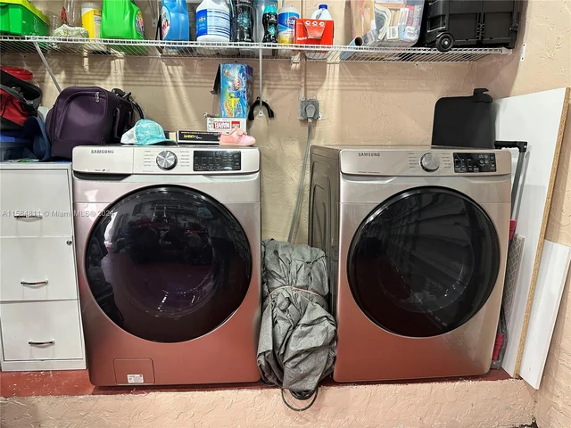 17324 NW 63rd Ave, Hialeah FL 33015