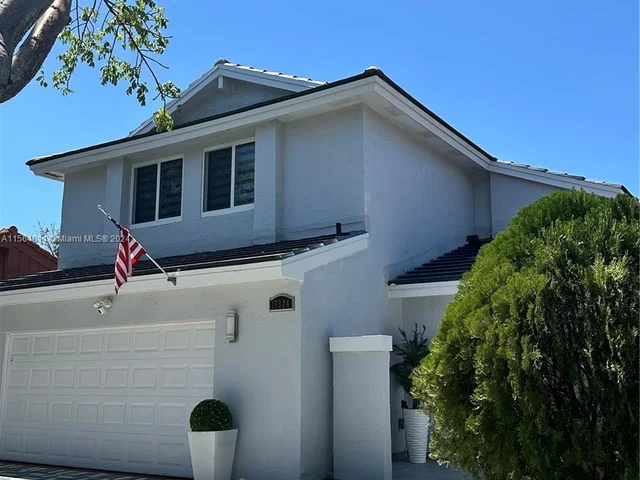 17324 NW 63rd Ave, Hialeah FL 33015