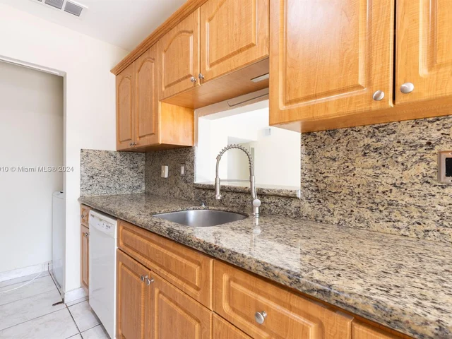 11701 SW 122nd Ct # 11701, Miami FL 33186