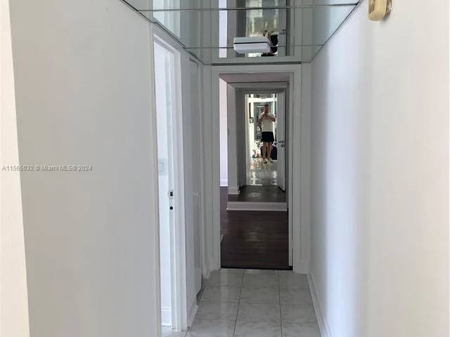 800 Parkview Dr # 814, Hallandale Beach FL 33009