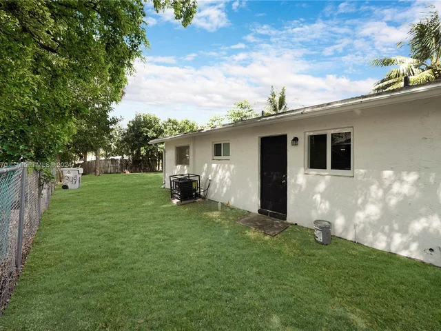 849 SW 9th Ct # 2, Pompano Beach FL 33060