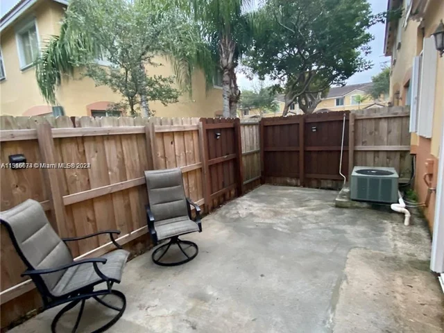 1495 SE 27th St # 319, Homestead FL 33035