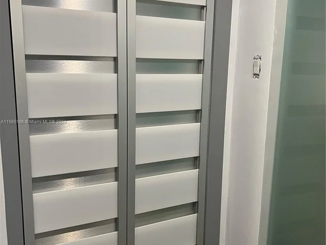 6881 Bay Dr # 9, Miami Beach FL 33141