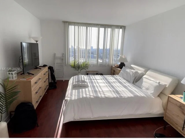 1200 West Ave # 1510, Miami Beach FL 33139