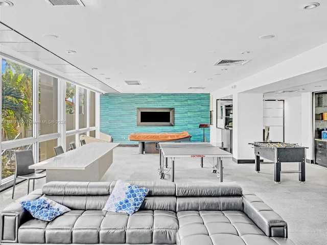 1200 West Ave # 1510, Miami Beach FL 33139