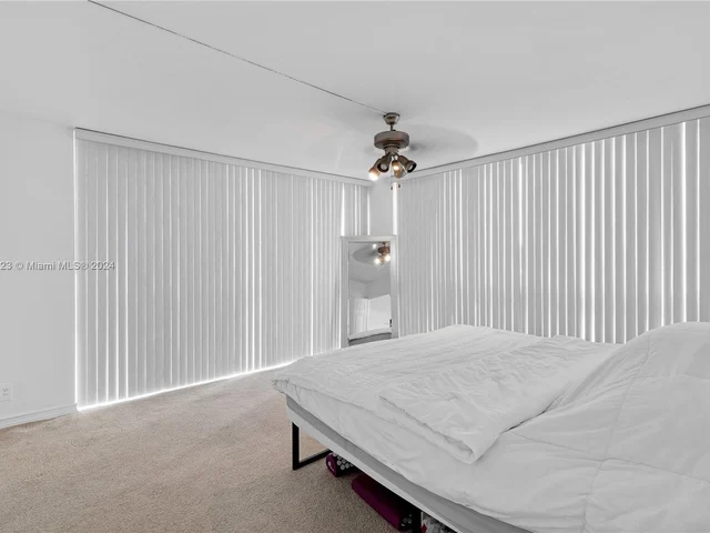 2715 N Ocean Blvd # 2E, Fort Lauderdale FL 33308