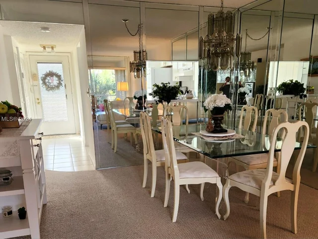 3571 Inverrary Dr # 307, Lauderhill FL 33319