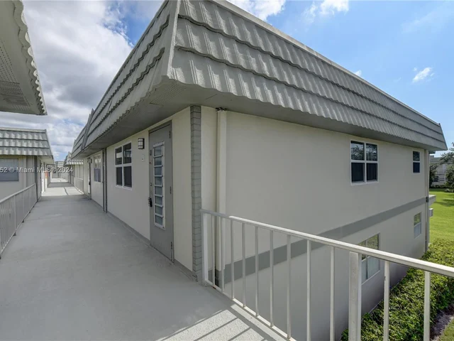 411 Flanders I, Delray Beach FL 33484