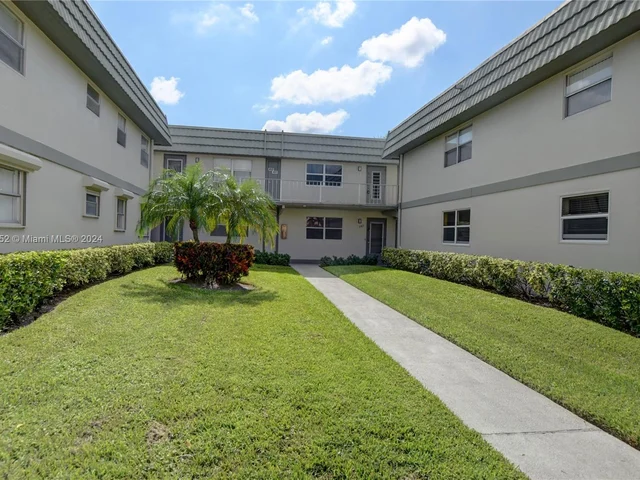 411 Flanders I, Delray Beach FL 33484