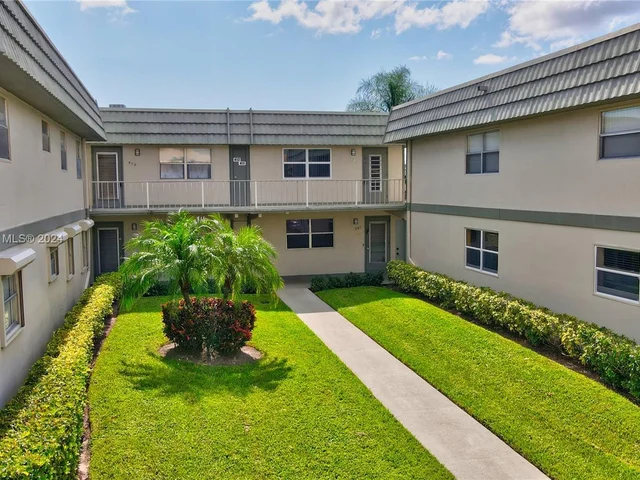 411 Flanders I, Delray Beach FL 33484