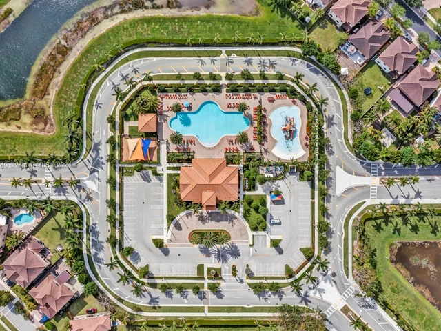 300 SE 37th Ter, Homestead FL 33033