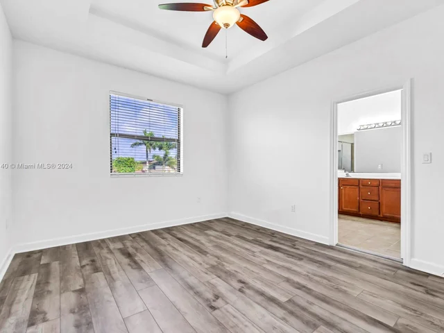 300 SE 37th Ter, Homestead FL 33033