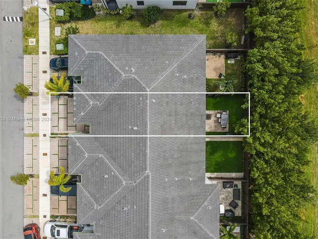 15848 NW 91st Ct, Miami Lakes FL 33018