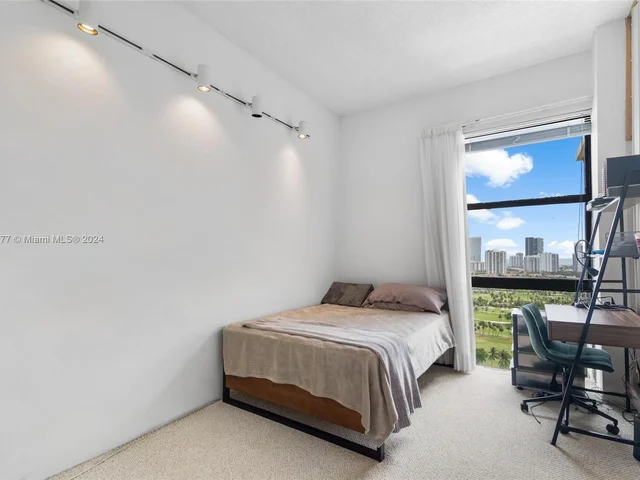 20301 W Country Club Dr # 28, Aventura FL 33180