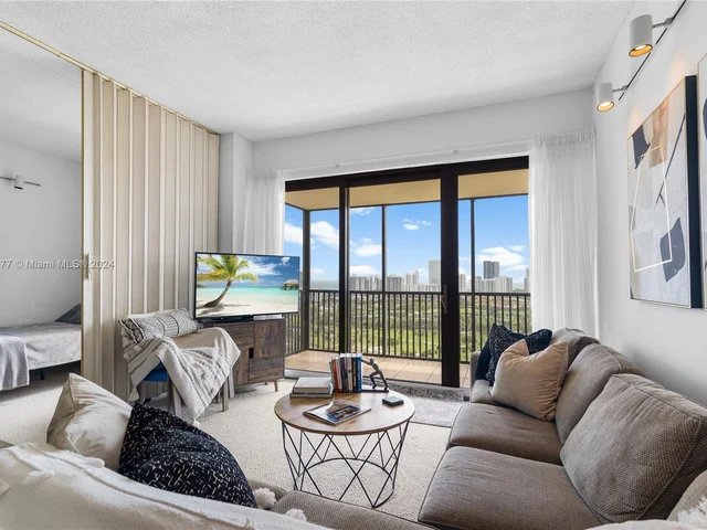 20301 W Country Club Dr # 28, Aventura FL 33180