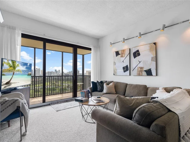 20301 W Country Club Dr # 28, Aventura FL 33180