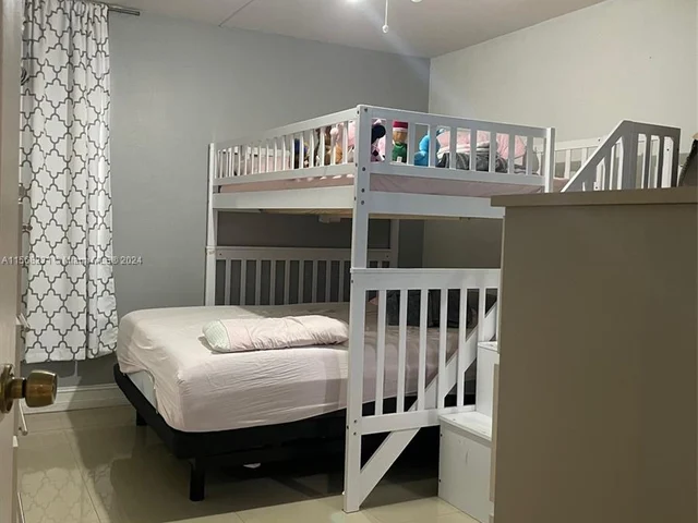 8830 Fontainebleau Blvd # 201, Miami FL 33172