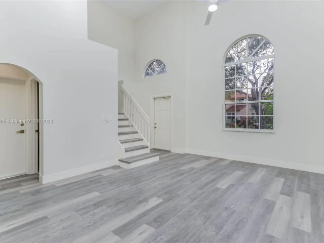 10791 N Saratoga Dr, Cooper City FL 33026