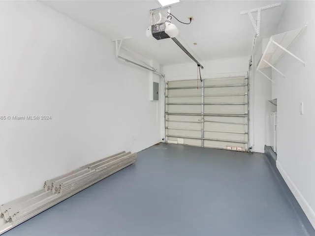 10791 N Saratoga Dr, Cooper City FL 33026