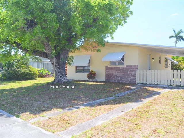 5700 SW 38th St, Davie FL 33314