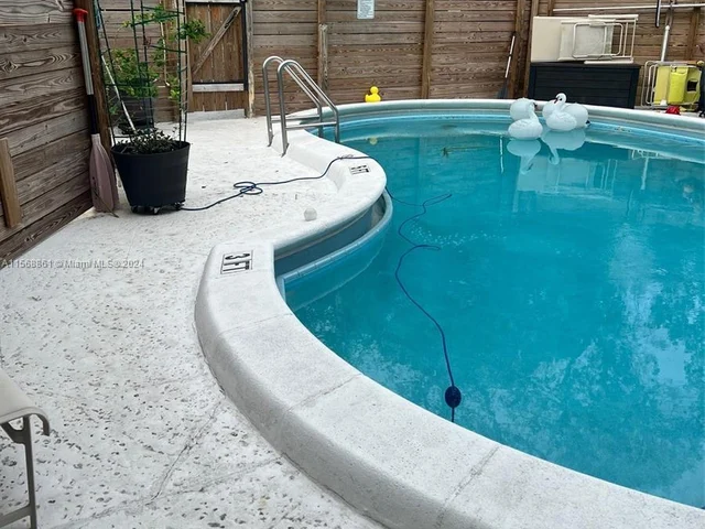 225 SE 16th Ave # 4, Fort Lauderdale FL 33301