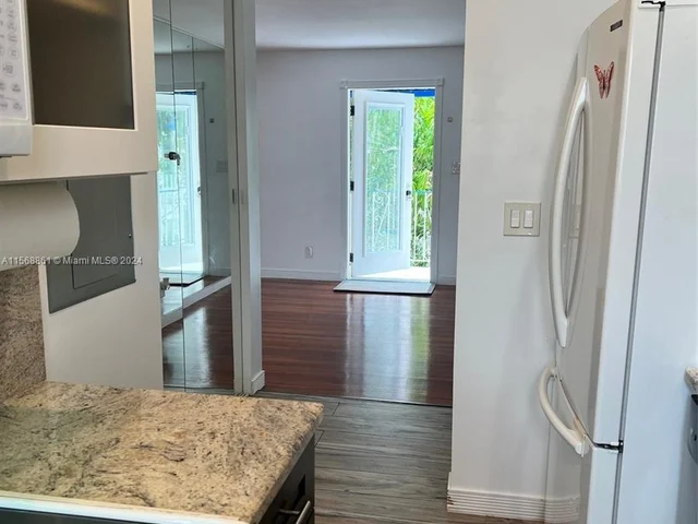 225 SE 16th Ave # 4, Fort Lauderdale FL 33301