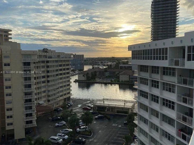 1801 S Ocean Dr, Hallandale Beach FL 33009