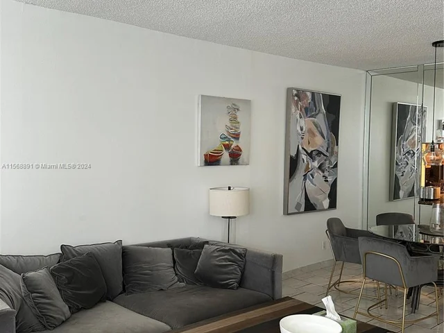 1801 S Ocean Dr, Hallandale Beach FL 33009