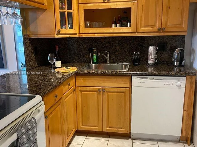 1801 S Ocean Dr, Hallandale Beach FL 33009