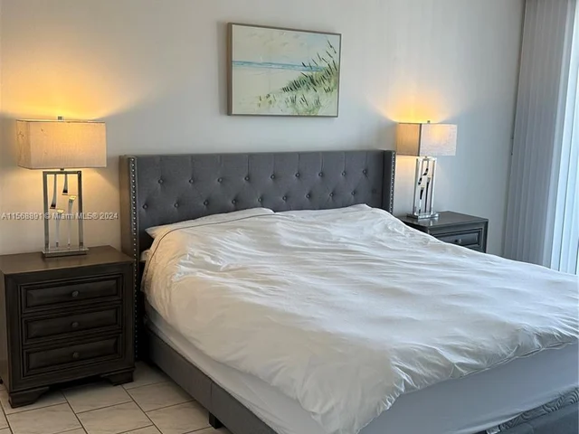 1801 S Ocean Dr, Hallandale Beach FL 33009