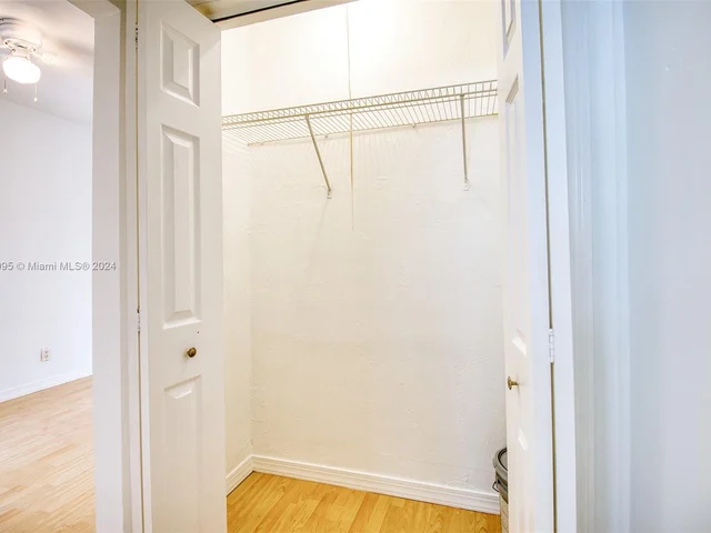 320 86th St # 8, Miami Beach FL 33141