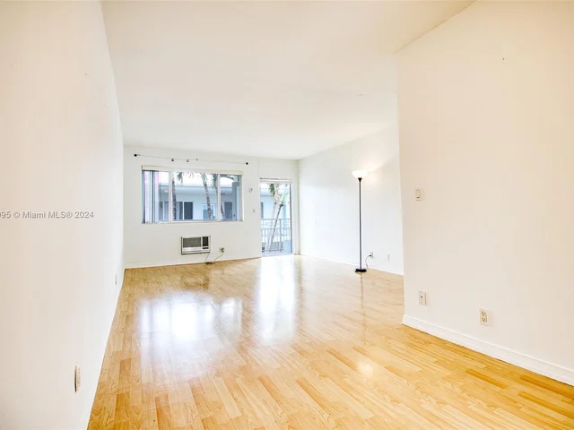 320 86th St # 8, Miami Beach FL 33141