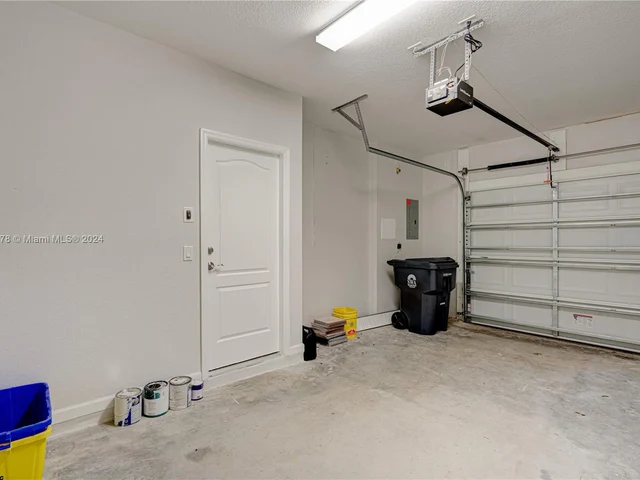 5919 Monterra Club Dr, Lake Worth FL 33463