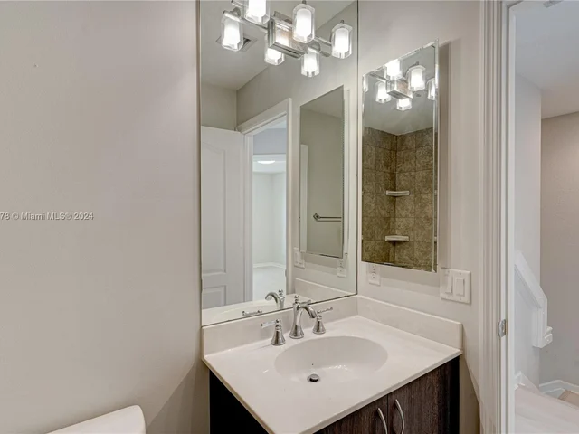 5919 Monterra Club Dr, Lake Worth FL 33463