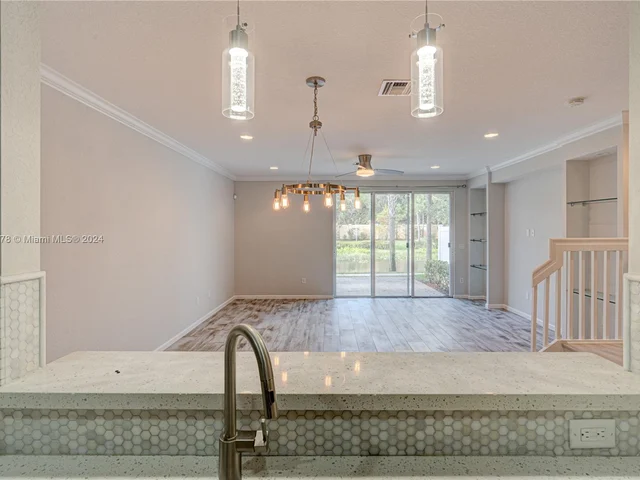 5919 Monterra Club Dr, Lake Worth FL 33463