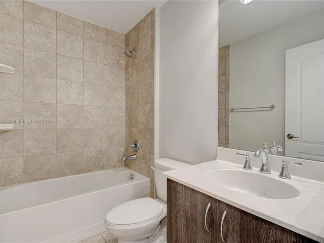 5919 Monterra Club Dr, Lake Worth FL 33463