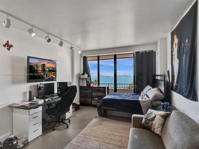 11113 Biscayne Blvd # 657, Miami FL 33181