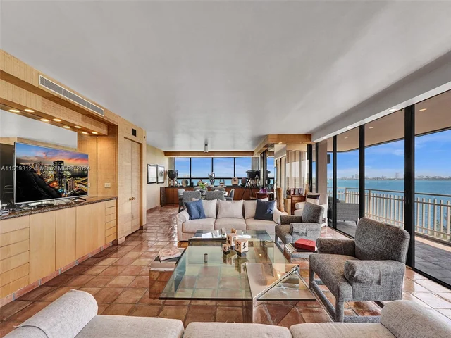 11113 Biscayne Blvd # 657, Miami FL 33181