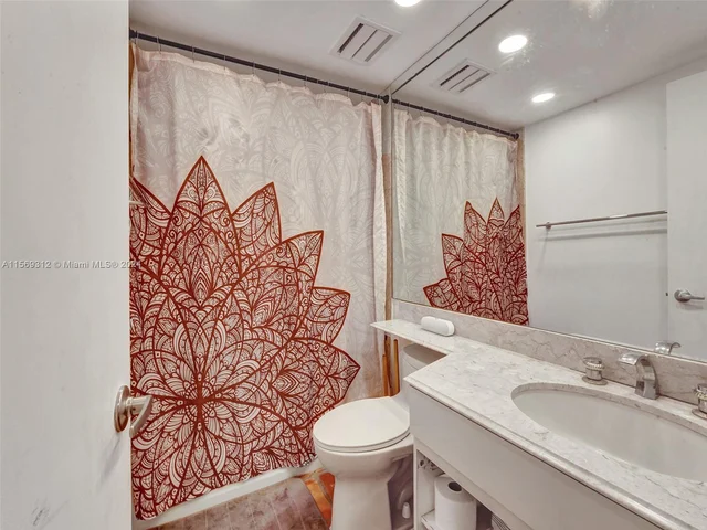 11113 Biscayne Blvd # 657, Miami FL 33181