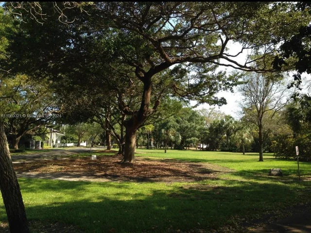 5400 Orduna Dr # 5400, Coral Gables FL 33146