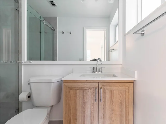 5400 Orduna Dr # 5400, Coral Gables FL 33146