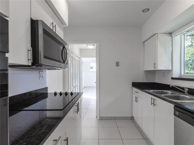 5400 Orduna Dr # 5400, Coral Gables FL 33146