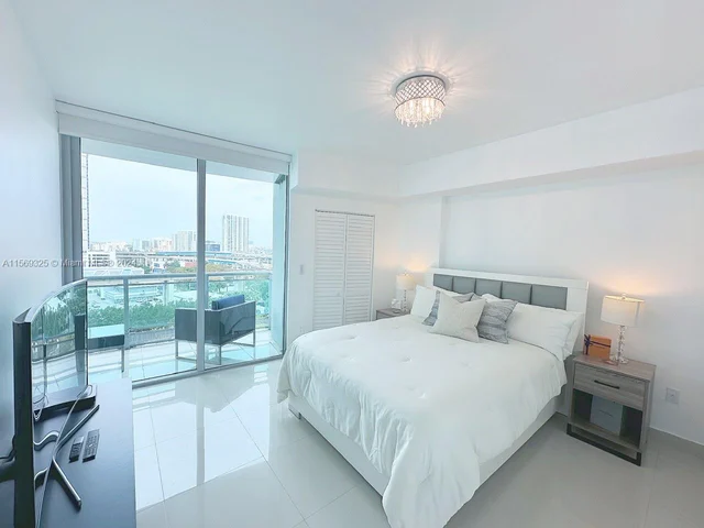 350 S Miami Ave # 1215, Miami FL 33130