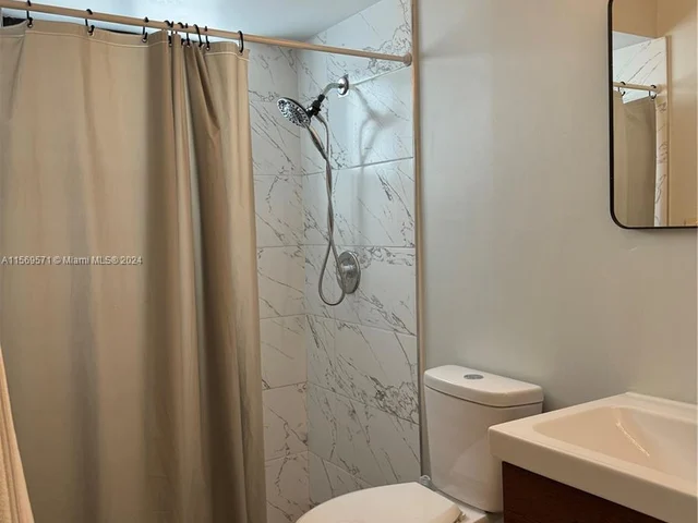 1631 Johnson St, Hollywood FL 33020