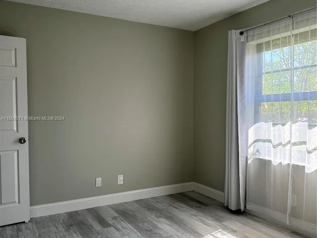 1631 Johnson St, Hollywood FL 33020