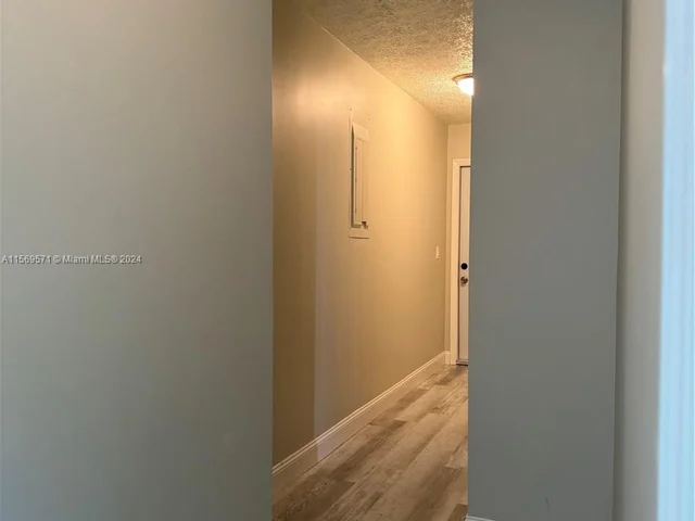 1631 Johnson St, Hollywood FL 33020