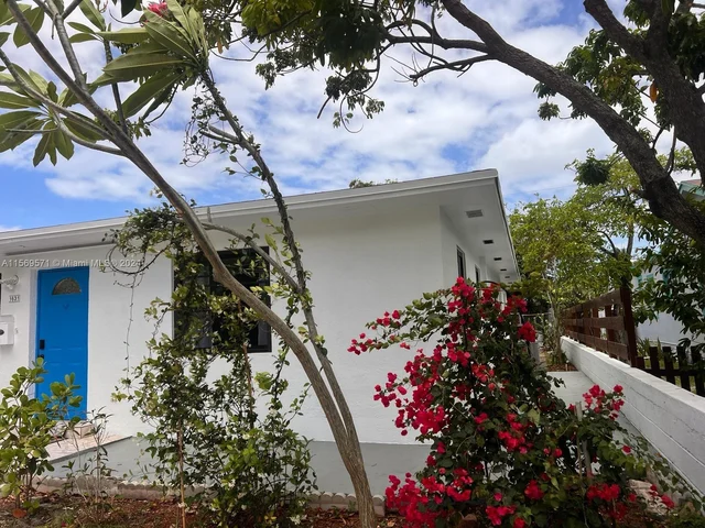 1631 Johnson St, Hollywood FL 33020