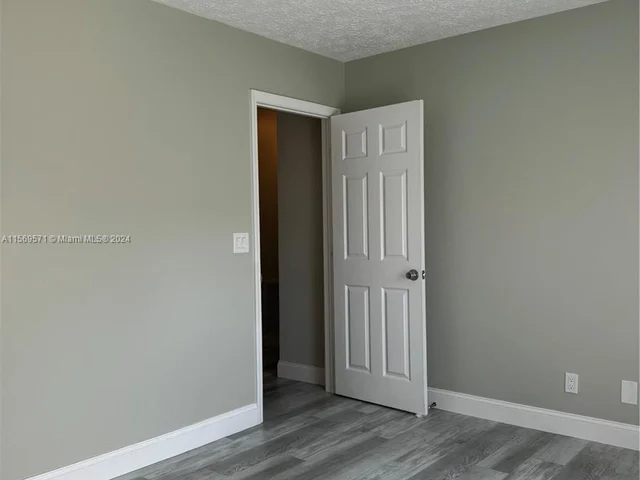 1631 Johnson St, Hollywood FL 33020